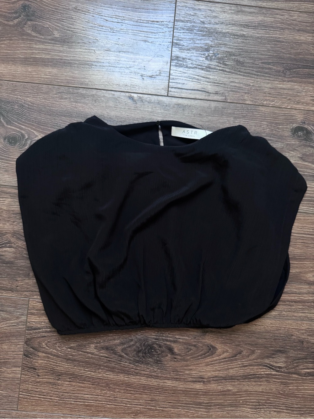 Astr Black Sleeveless Cropped Top with Gathered Hem Medium
